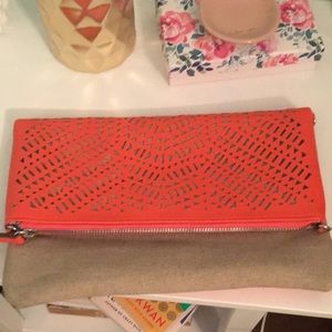 Stella and Dot Waverly Clutch